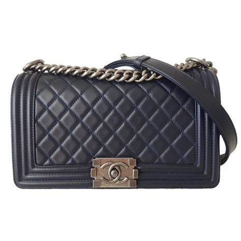 sac chanel boy porté|Chanel boys handbags canada.